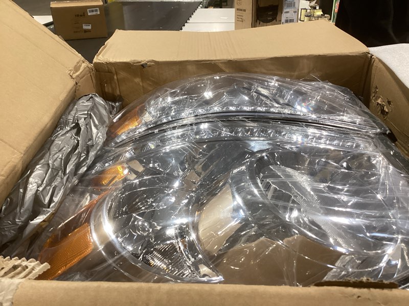 Condition photo showing Good Condition for LED Headlight Assembly, Headlights Kit Compatible with 2006-2008 Dodge Ram 1500/2006-2009 Ram 2500 3500(Fits Models with Halogen Headlamps Only) Headlamp Chrome Housing Amber Reflector Chrome Housing Amber Reflector?LED? 2006-2008 Dodge Ram
