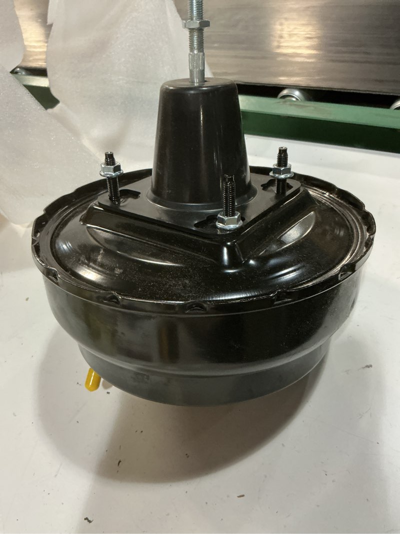 Condition photo showing As Is for irontek 53-2776 vacuum power brake booster fit for toyota (1989-1995 pickup & 4runner/ 1993-1994 t100) #532776 81702410 power brake booster