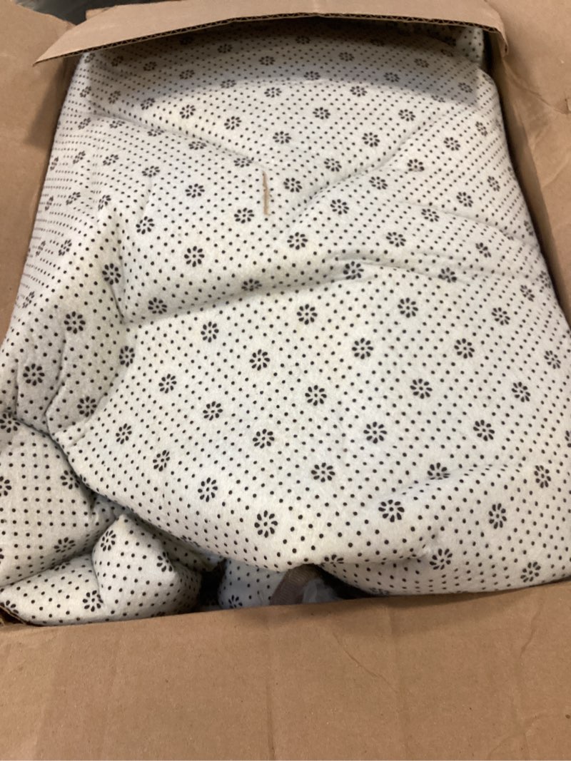 Condition photo showing As Is for Super Soft Rug for Bedroom, 5x7 Ft Beige and White Area Rug Classic Checkered Shaggy Anti-Skid High Pile Soft Fluffy Rug Fuzzy Carpet for Living Room Bedroom Kids Room Nursery, Dorm Home Decor Beige and White 7' x 5' (Rectangular)