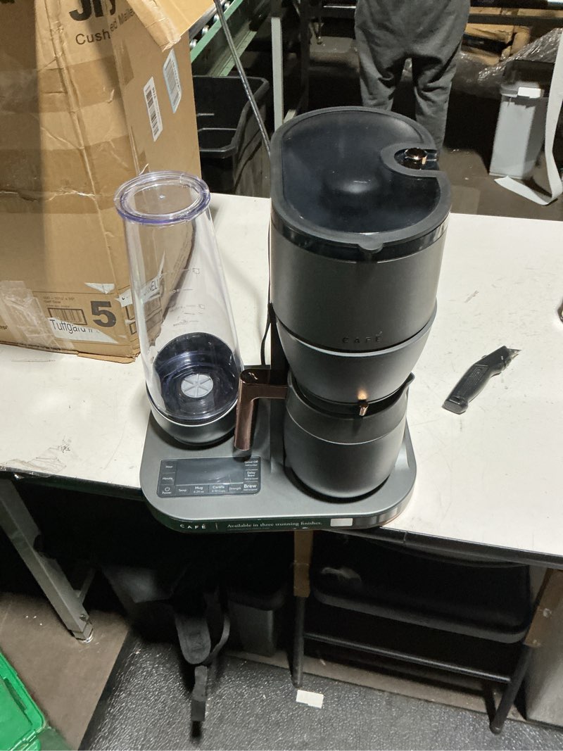 Condition photo showing Good Condition for Café™ Specialty Grind & Brew Coffee Maker