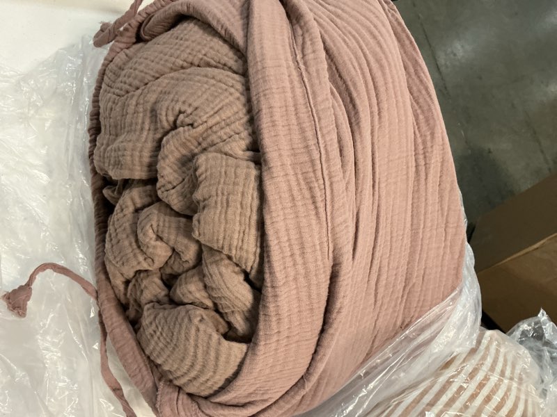 Condition photo showing As Is for quince organic cotton gauze duvet cover set, king/cal king, fig