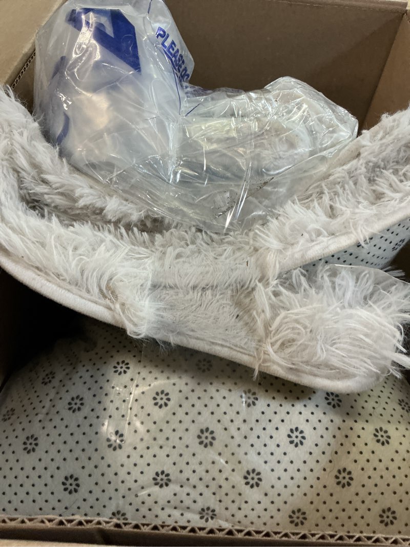Condition photo showing Good Condition for 8x10 ft fluffy white rugs for living room soft fuzzy bedroom area rug non-slip shaggy carpet for nursery kids playroom dorm office indoor modern plush carpet teens white 8' x 10' (rectangular)