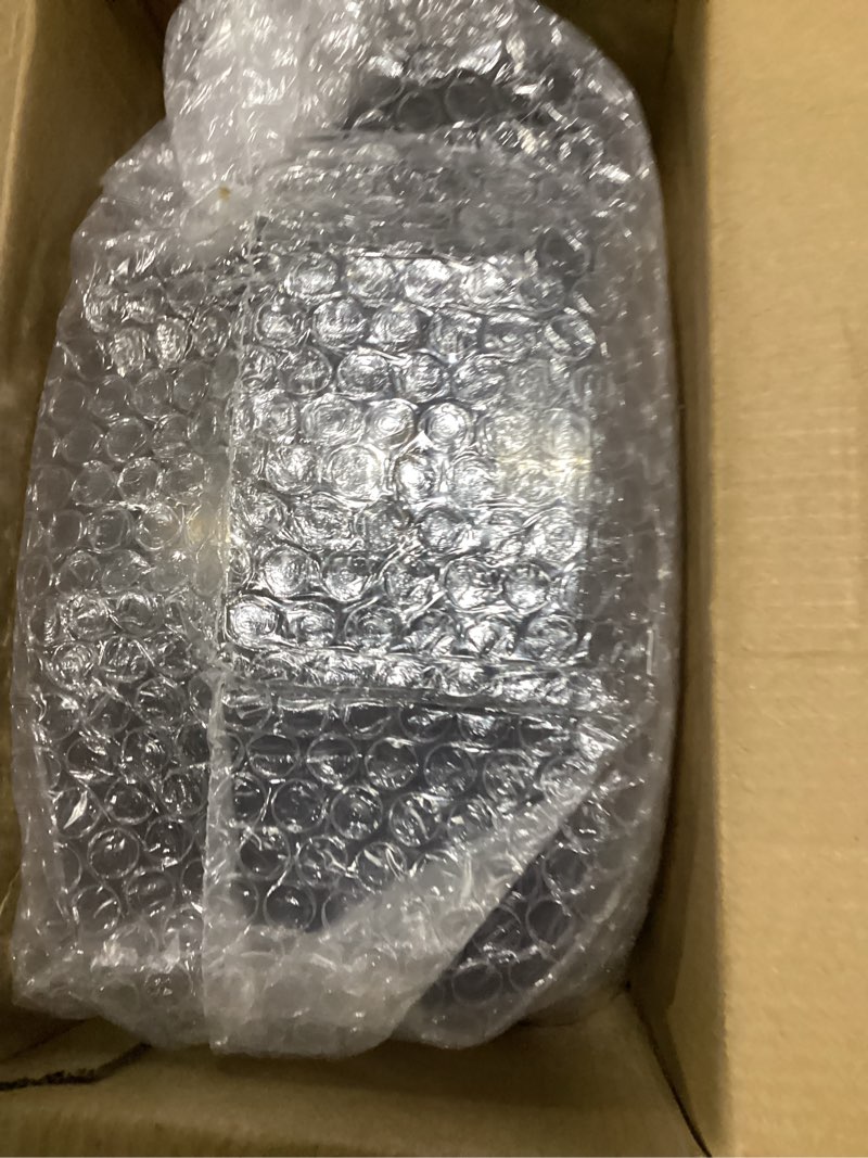 Condition photo showing Good Condition for rubtlamp 100pcs clear gold plastic plates, disposable plates with gold rim, heavy-duty party platos, hammered plastic plates include 50 clear dessert plates, 50 dinner plates for party