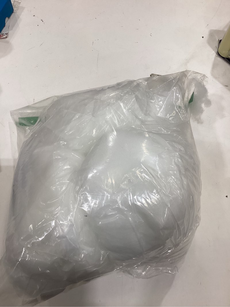 Condition photo showing Good Condition for Shappy 14.11 Ounce/ 400 g Christmas Fake Clouds Snow Decoration Artificial White Cloud Fiber Faux Fluffy Snow Indoor Soft Artificial Fake White Cotton Winter Craft Decor Xmas Tree Village Displays