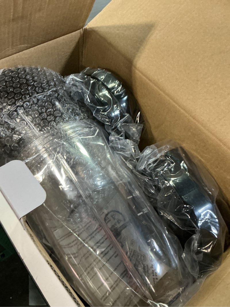 Condition photo showing Good Condition for colarlemo 12-piece smoothie blender maker 25,000 rpm personal blender for ice crushing smoothies & frozen drinks nuts with 23oz, 32oz, 37oz portable cups two 6-leaf stainless steel blades, silver