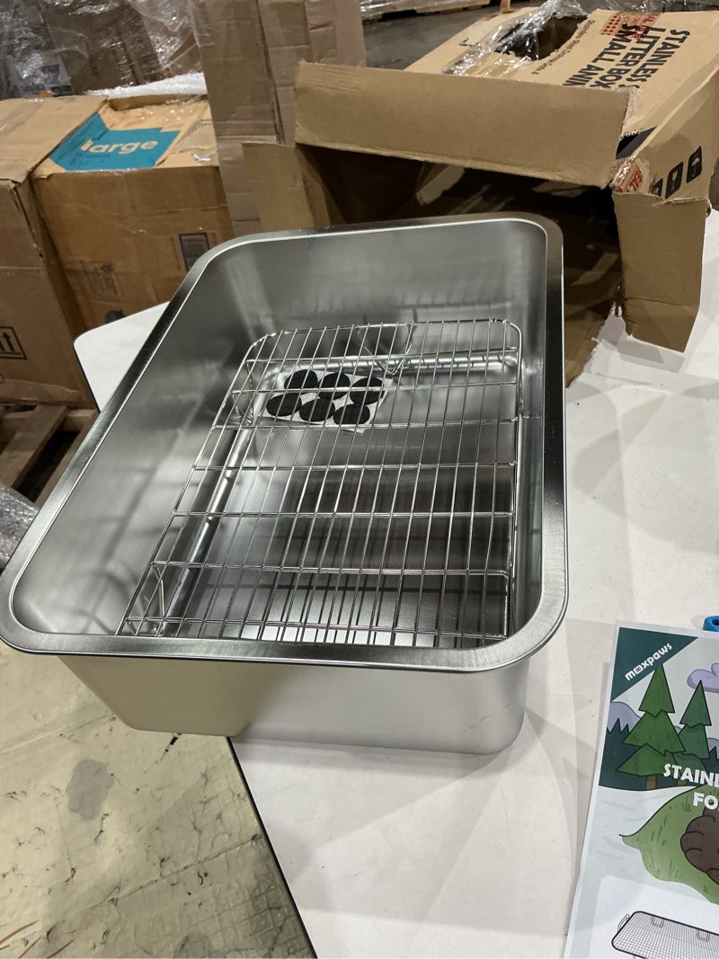 Condition photo showing Good Condition for stainless steel dish basin, 18l multipurpose kitchen sink tub for washing dishes & vegetables, heavy-duty rust-resistant dishpan with flat base (15.74"x11.8"x5.9")