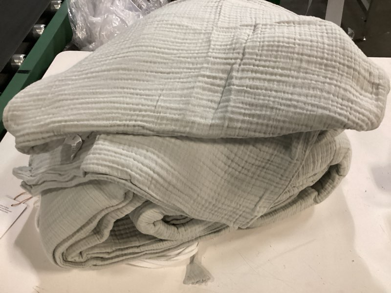Condition photo showing Good Condition for organic airy gauze duvet cover set size standard color light grey
