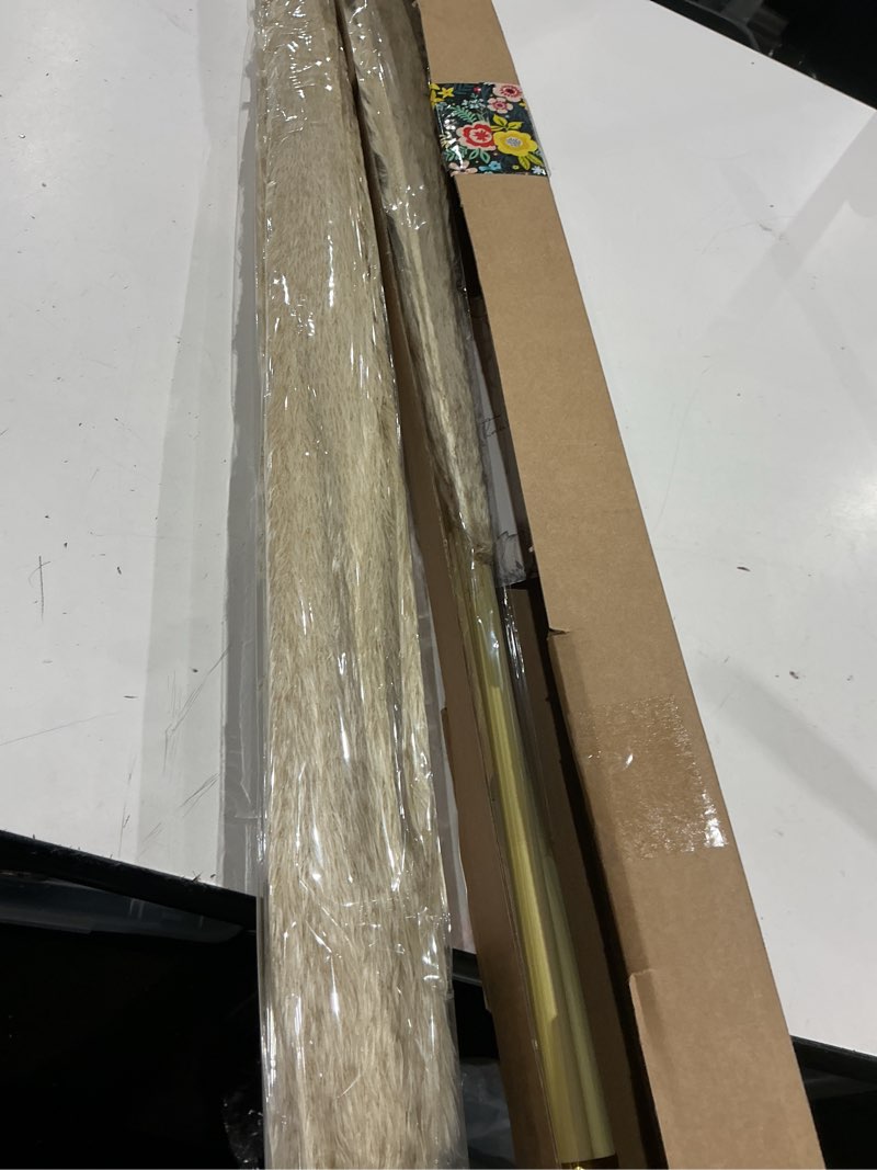 Condition photo showing Good Condition for 40" inch 10 stems natural pampas grass decor tall, pompas grass, tall pampas grass for wedding, party, farmhouse, boho home decor