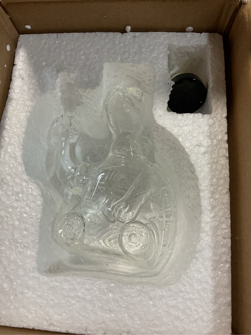 Condition photo showing Good Condition for adorable turtle - shaped whiskey decanter, premium glass wine bottle for whiskey lovers, home bar decor & gift