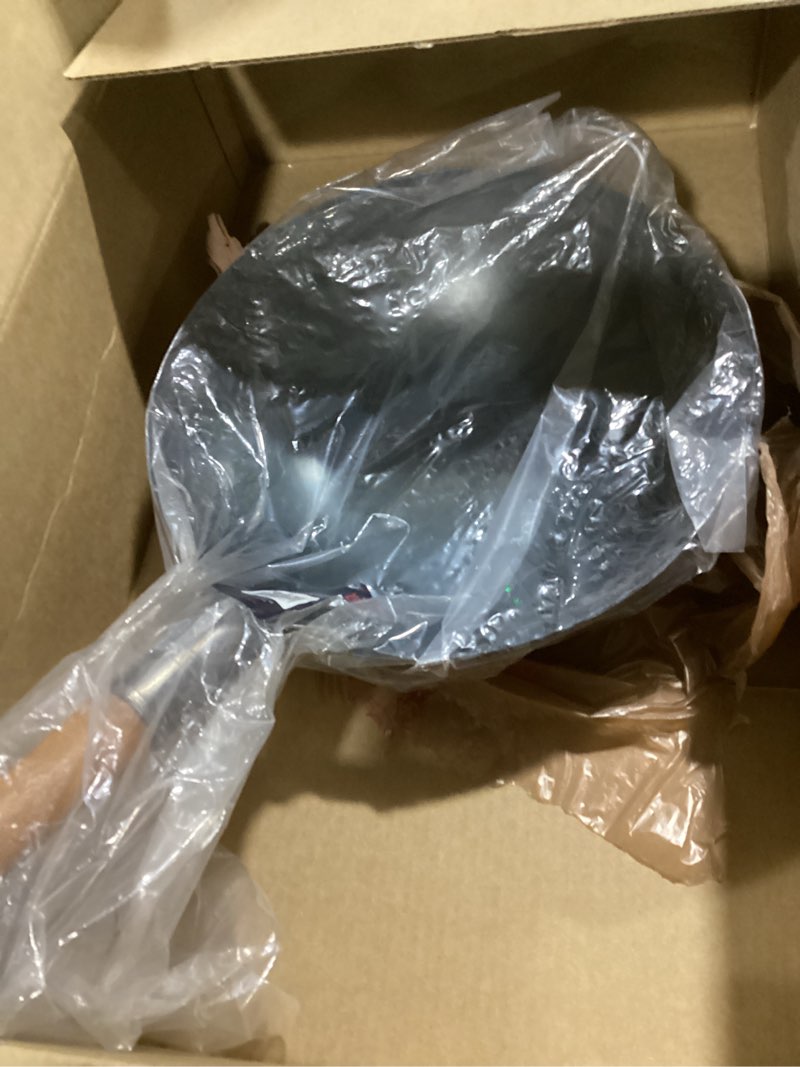 Condition photo showing Good Condition for YOSUKATA 13.5" Carbon Steel Wok Pan – Pre-Seasoned Flat Bottom Pow Wok for Stir Fry, BBQ, Grill & Camping – Traditional Japanese Chinese Cookware – Compatible with Induction, Electric, Gas, Open Fire