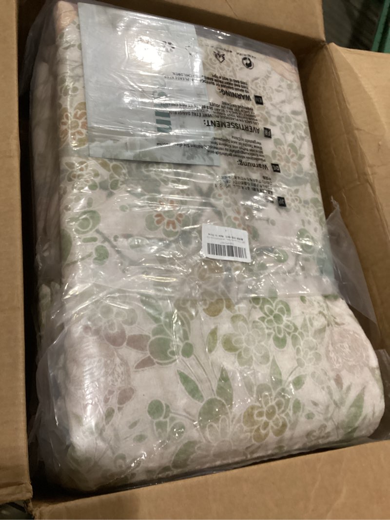 Condition photo showing Good Condition for 5x7 Area Rugs for Living Room: Washable Vintage Rug Indoor Soft Non-Slip Distressed Floor Carpet for Bedroom Dining Room Nursery Home Office (Beige, 5'x7') Beige 5' x 7' (Rectangular)