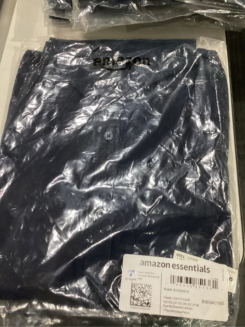 Condition photo showing New/Like New for Amazon Essentials Women's Long Sleeve Button Down Stretch Oxford Shirt (Available in Plus Size) X-Small Navy