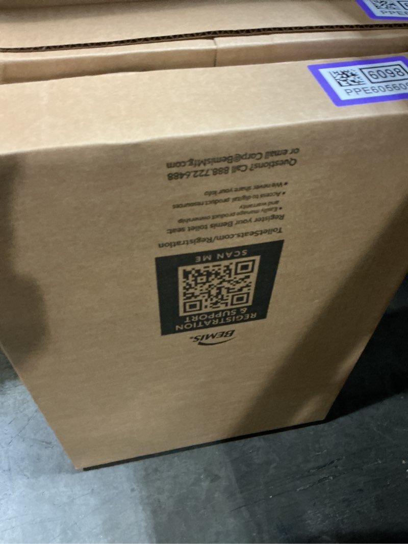 Condition photo showing New/Like New for Bemis 1500EC 390 Lift-Off Wood Elongated Toilet Seat, Cotton White (Pack of 1)