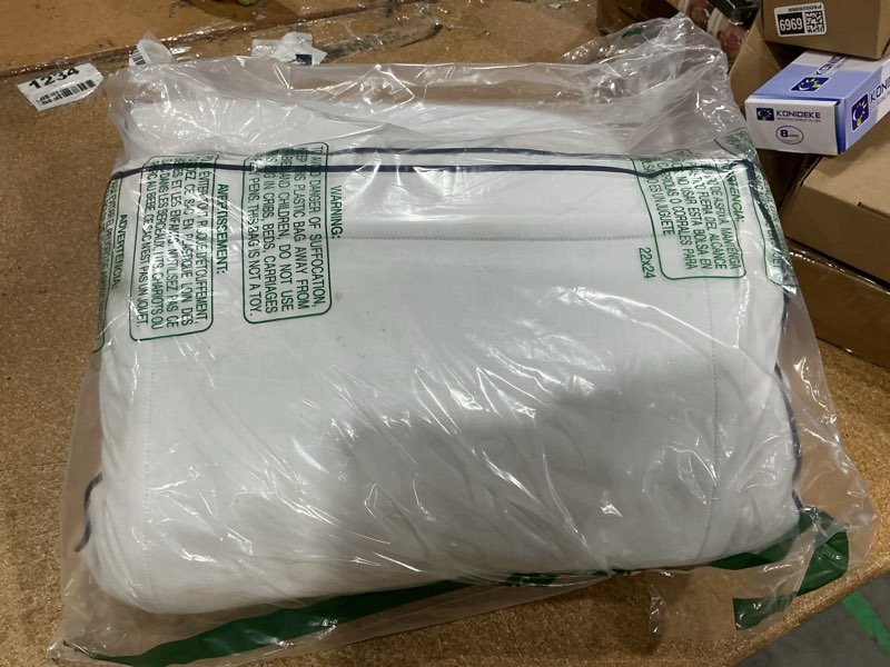 Condition photo showing Good Condition for fomi premium large water sleeping pillow | adjustable and supportive waterbase pillow for preferred firmness | orthopedic comfort design for neck pain relief | (26” x 17”)
