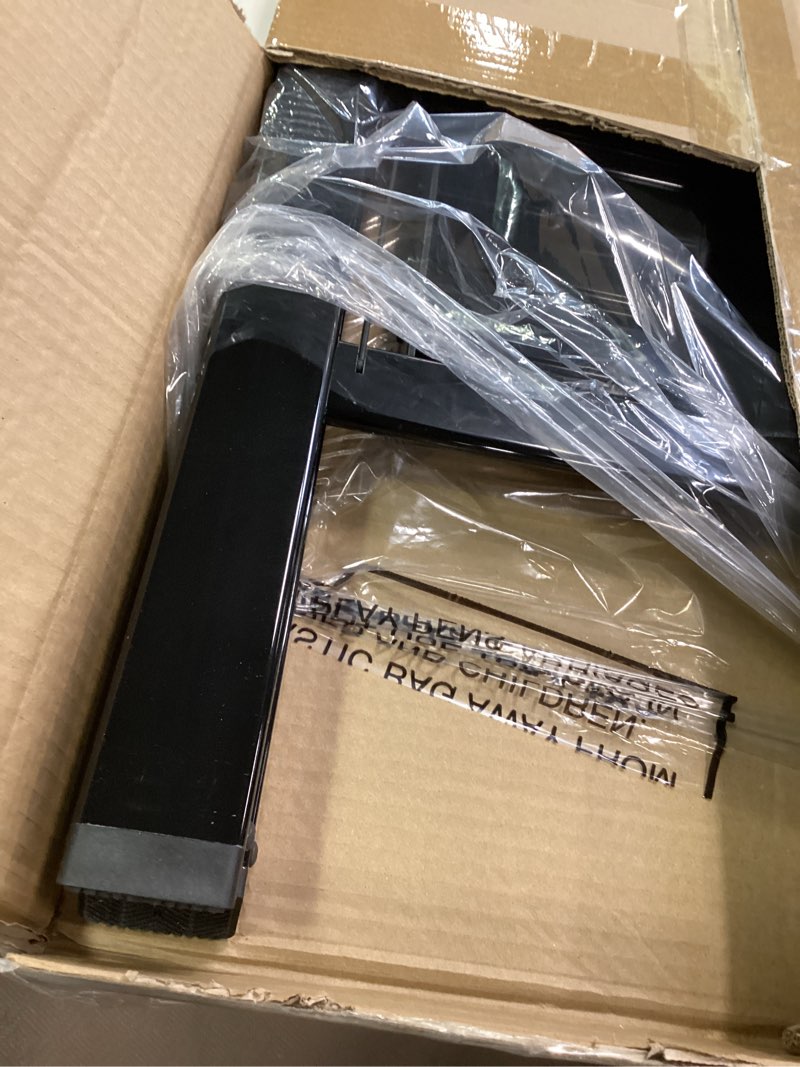 https://lotting-media.assets.bidfta.com/lotting_3671984a-23a4-400e-9abe-87c461f1d0c5