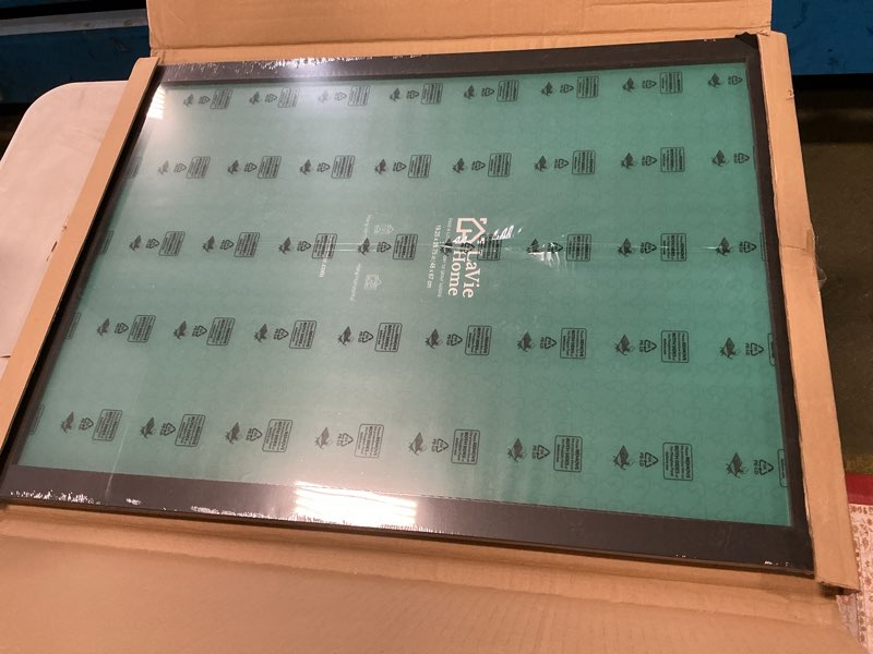 https://lotting-media.assets.bidfta.com/lotting_36762a66-7678-4930-8542-97180aebe4bf