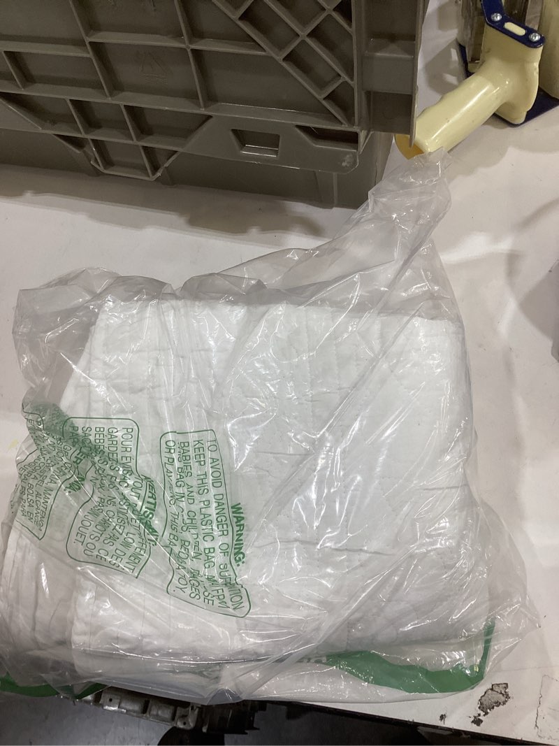 Condition photo showing New/Like New for WINLIFE 100% Cotton Quilted Euro Sham Covers, 2 Pack Cotton 26'' x 26'' Pillow Covers, Soft and Breathable Euro Shams, Square Pillow Shams, White White 26" x 26" (Pack of 2)