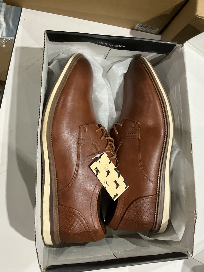 Condition photo showing Good Condition for men's casual oxfords dress shoes business formal sneakers 9 wide brown