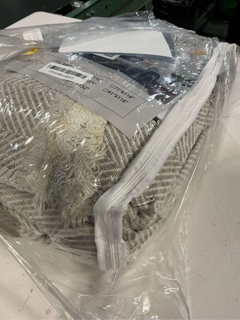 Condition photo showing Good Condition for haomaijia non slip couch cover sofa covers for 3 cushion couch washable sectional couch covers for dogs pet furniture protector couch cover blanket for living room (off white, 91"x150") off white 91"x150"