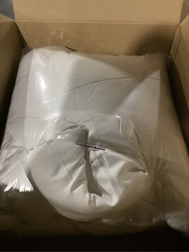 Condition photo showing Good Condition for DOWNCOOL Comforters Queen Size, Duvet Insert, White All Season Duvet, Lightweight Quilt, Down Alternative Hotel Comforter (White, Queen 88x92 Inches) Lightweight Comforter Queen White
