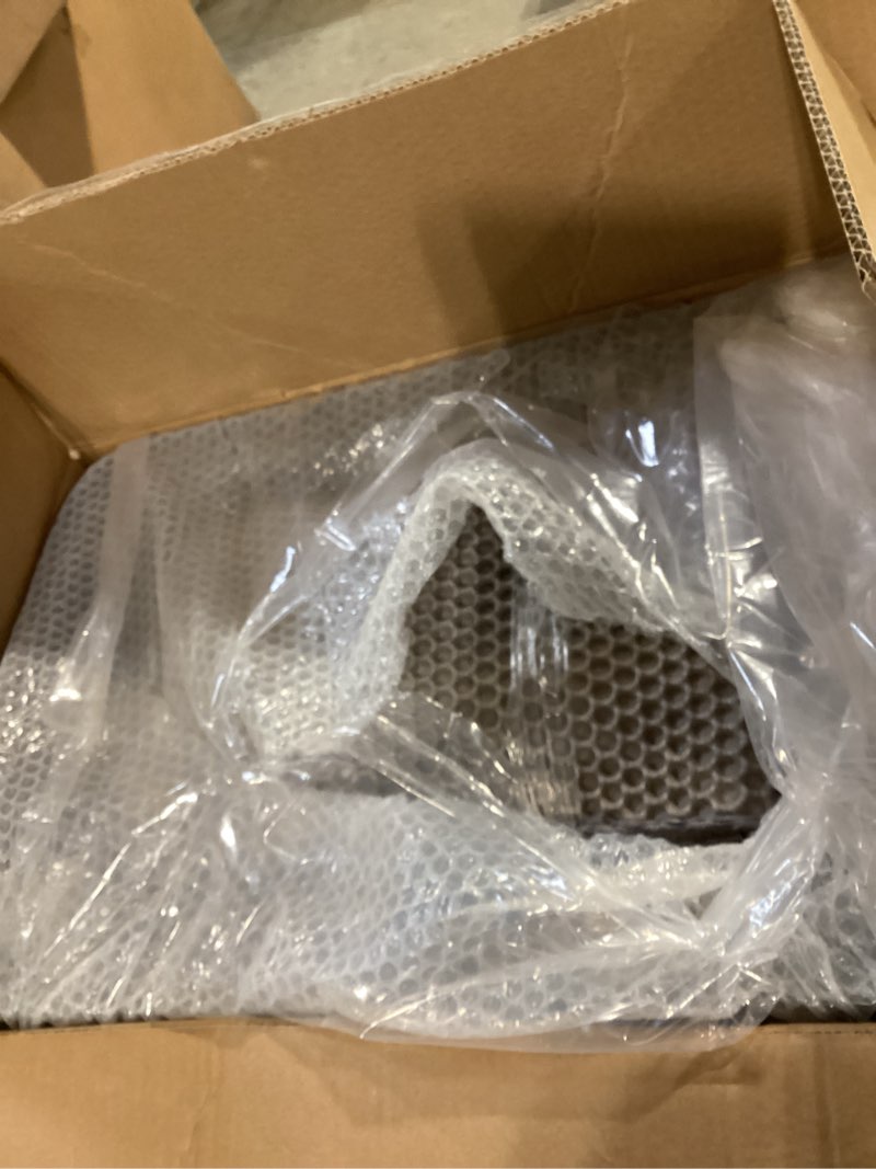 Condition photo showing Good Condition for stainless steel litter box with lid, xl extra large litter box, enclosed top entry metal litterbox for big cat, easy cleaning, anti-leakage & high sided with mat, aisle & scoop black