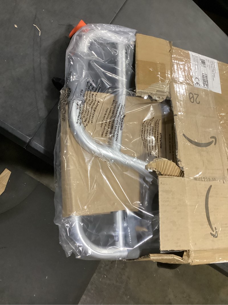 Condition photo showing Good Condition for walker adlt 2but w/5 whl.1/ea