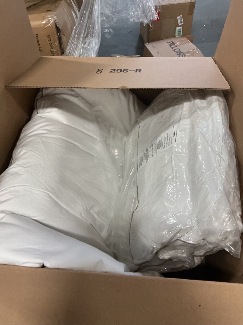 Condition photo showing Good Condition for puredown® Goose Feather Down Pillows King Size Set of 2, Soft Fluffy Luxury Hotel Collection Pillow, 100% Cotton Cover, Medium Firm Bed Pillow for Back, Stomach or Side Sleeper.