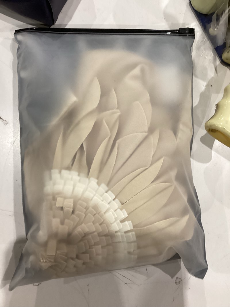 Condition photo showing Good Condition for 3D Sunflower Throw Pillow Cover Decorative Handmade Pillowcase Cushion Cover Case for Home Sofa Bed Living Room Decor 18x18 Inch Tan White-tan Velvet