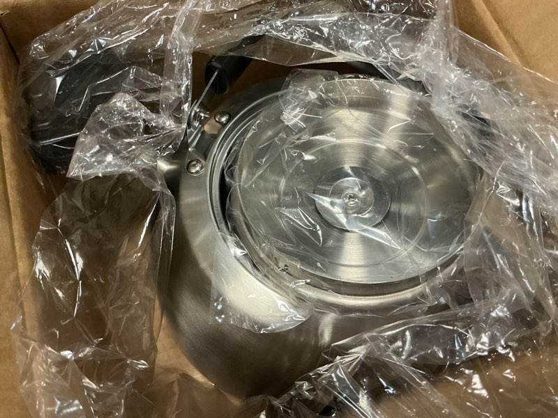Condition photo showing Good Condition for gedo stainless steel whistling tea kettle, 304 food grade, large capacity, stovetop kettle for gas stove and induction cooktop (4l/4.22qt)