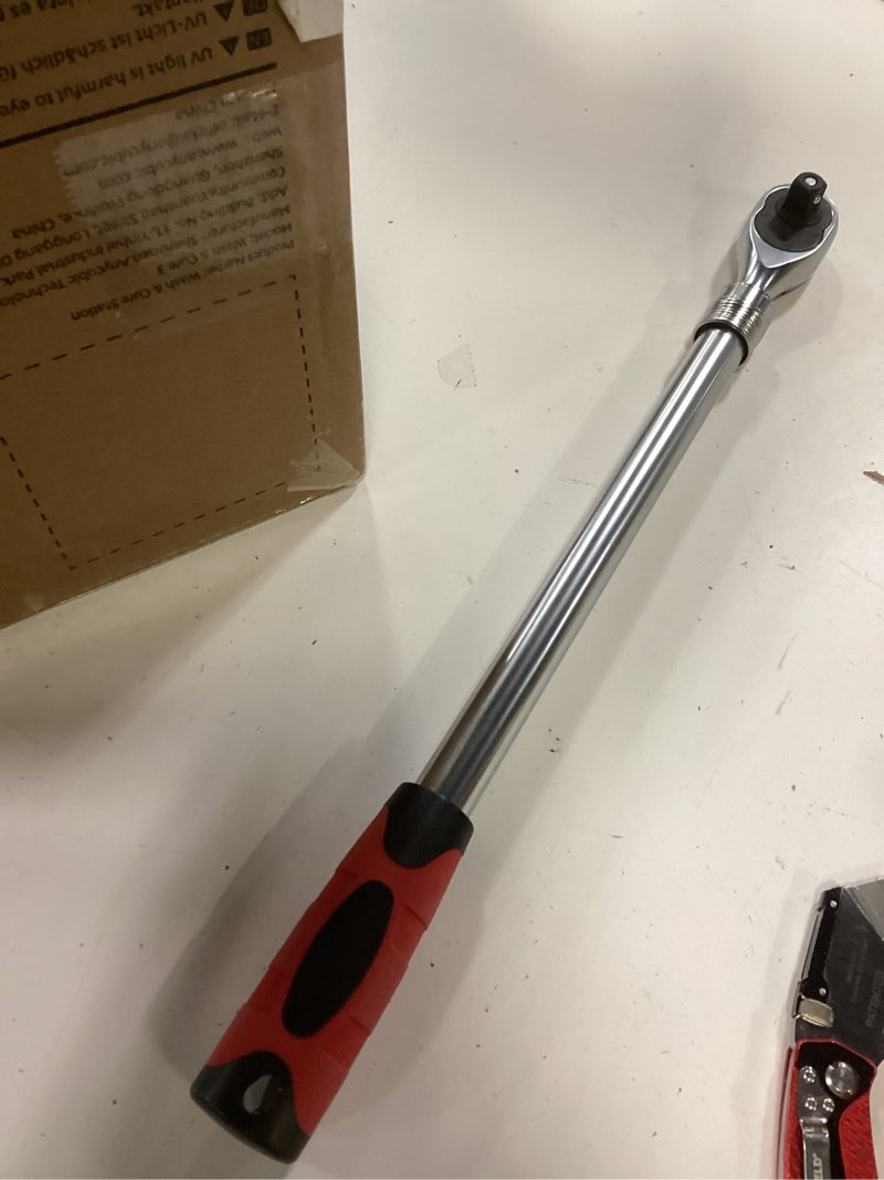 Condition photo showing Good Condition for E•Werk - Telescopic Ratchet Wrench - 1/2 Inch Drive, 72 Teeth - Extendable Handle 18-24 Inches - With 6 Locking Positions - Heavy Duty Retractable Socket Wrench with Long Handle - Torque 660 Nm