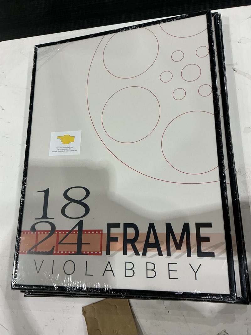 Condition photo showing New/Like New for Poster Frame 18x24