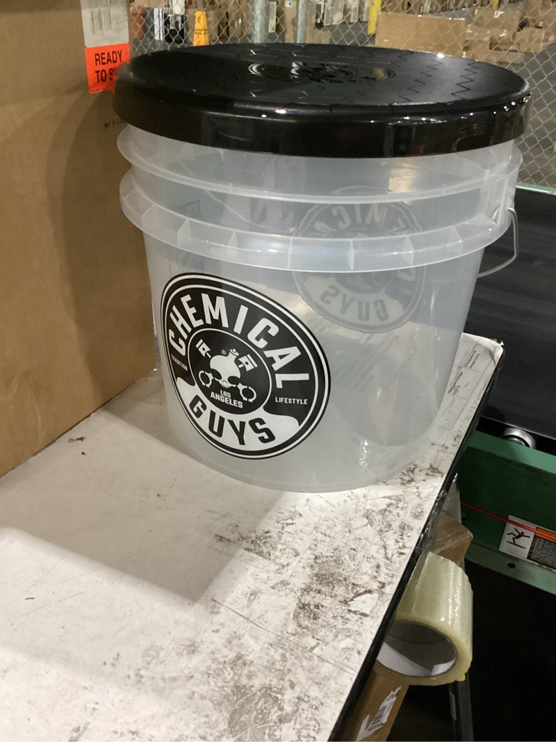 Condition photo showing New/Like New for hd ultra clear detailing bucket