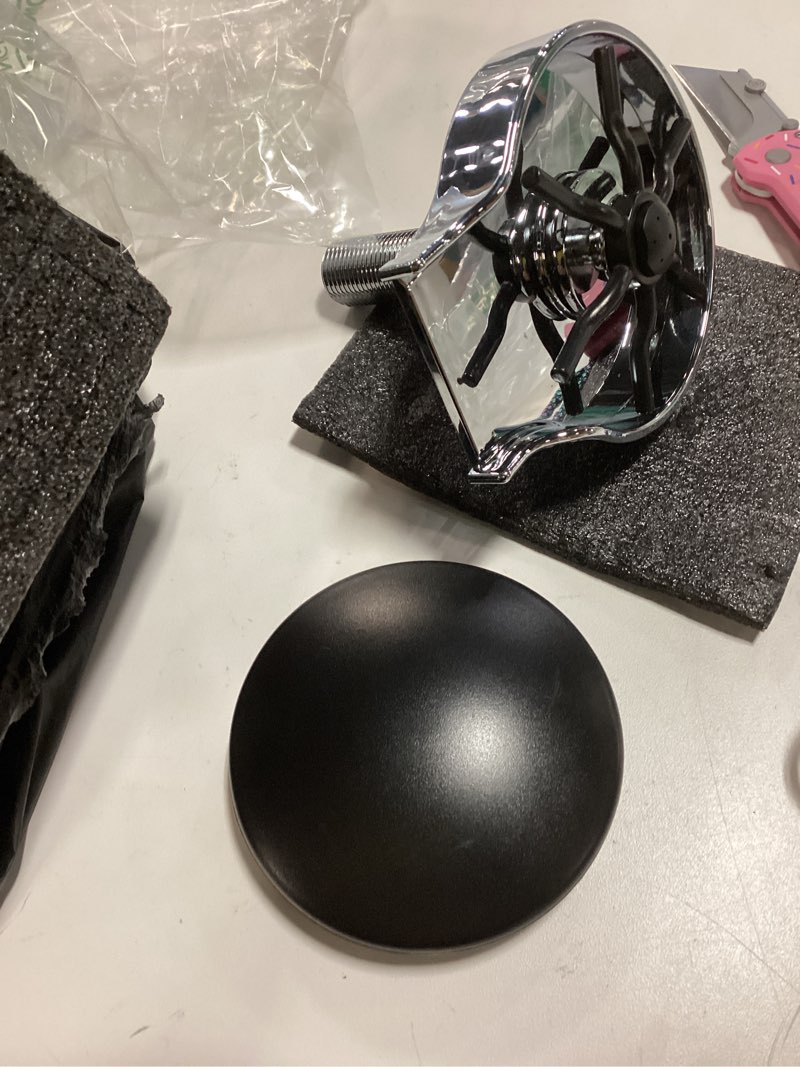 Condition photo showing Good Condition for Similar to Delta GR150 Glass Rinser, Chrome