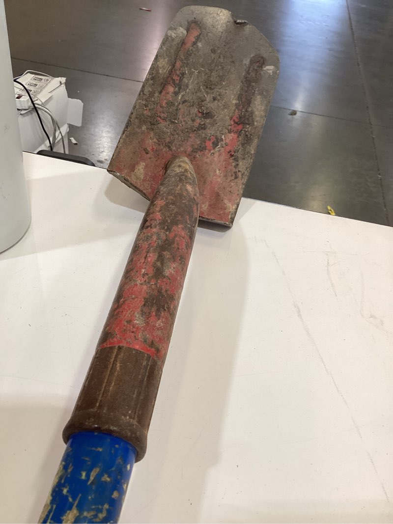 fiberglass handle trenching spade