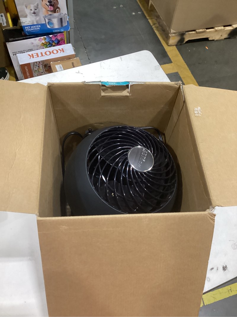 Condition photo showing As Is for iris woozoo globe multi-directional 5-speed oscillating fan [2024 model], small, white