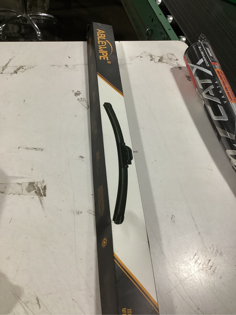 Condition photo showing Good Condition for windshield wiper blade wiper 26" + 17" inch wiper blades no. 19e01-3 (set of 2) - series: yedpgrpb