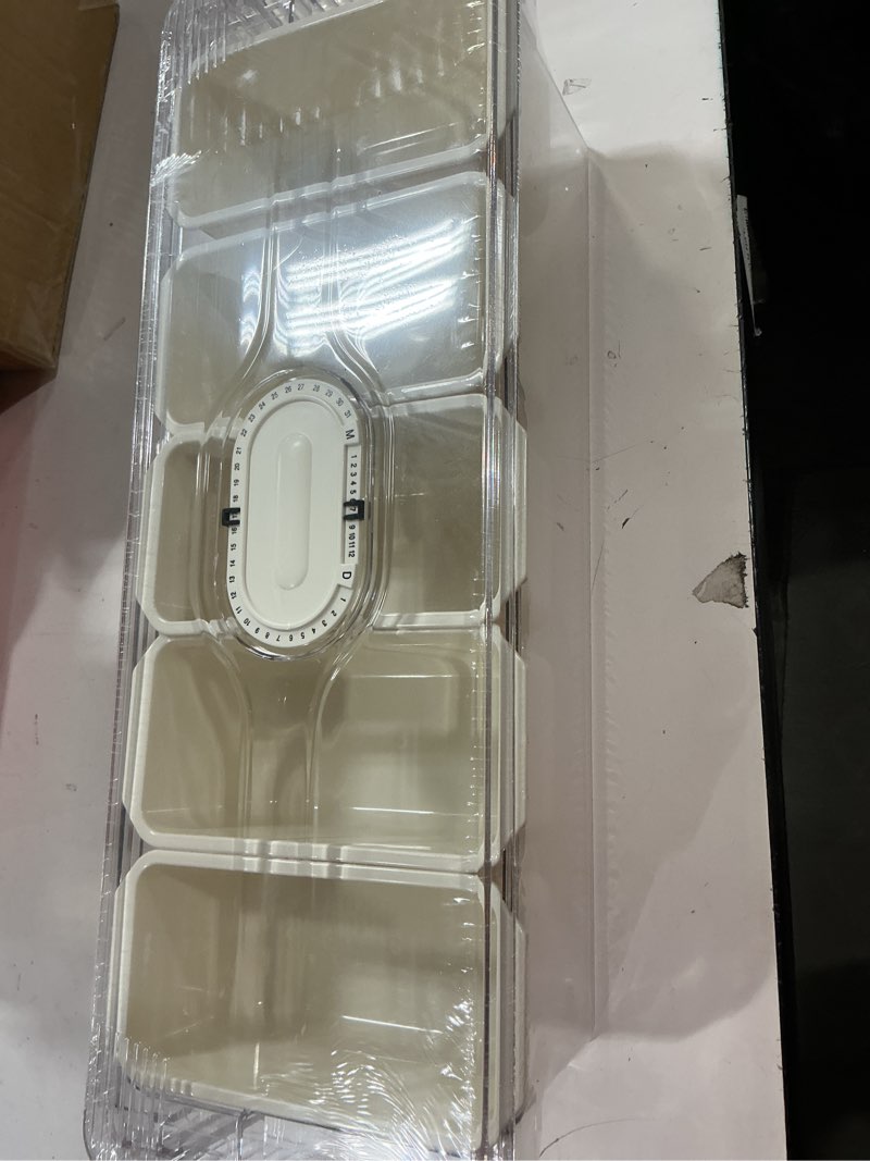 Condition photo showing New/Like New for Jucoan Large Ice Chilled Condiment Server with Lid, 5 Compartment Chilled Condiment Caddy, Taco Bar Serving Tray, Garnish Tray for Mimosa Taco Salad Bar, 2 Tongs, 5 Forks