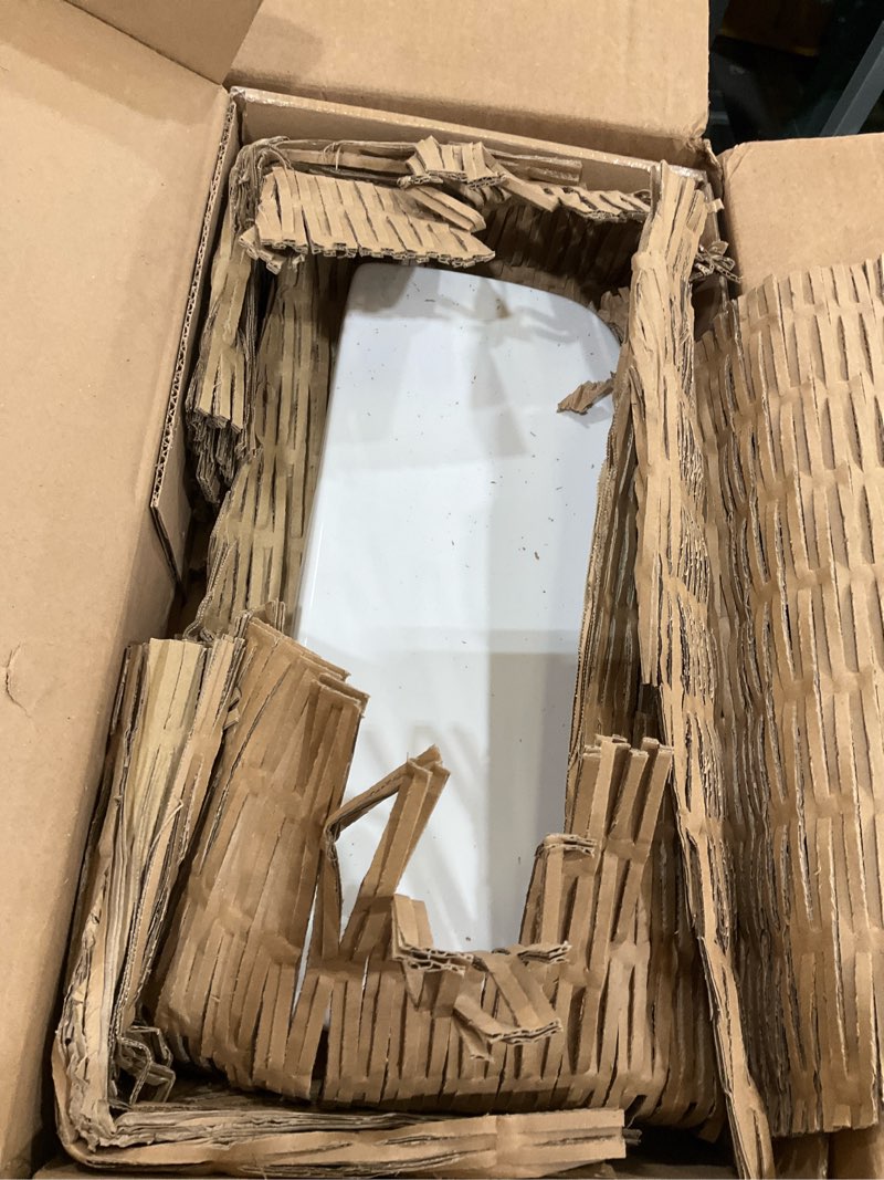 Condition photo showing New/Like New for american standard 735216-400.020 vormax toilet tank cover, white