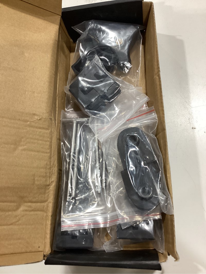 Condition photo showing Good Condition for truck box roof cover replacement and accessory set, suitable for hard three-fold and four-fold truck cargo covers, includes nuts, t-type bolts, box roof cover clamps (2x rear clamp)