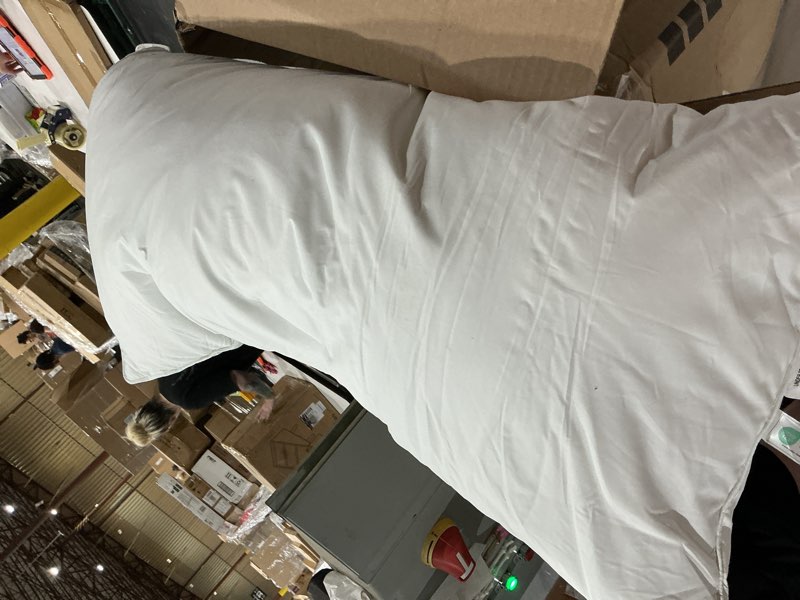 Condition photo showing Good Condition for balance pillow