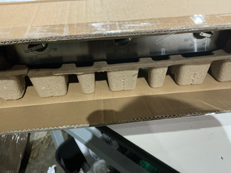 Condition photo showing Good Condition for Amazon Basics Stainless Steel 3 x 2.5 Quarts Triple Slow Cooker, Brushed Stainless Steel Non-Stick Coating