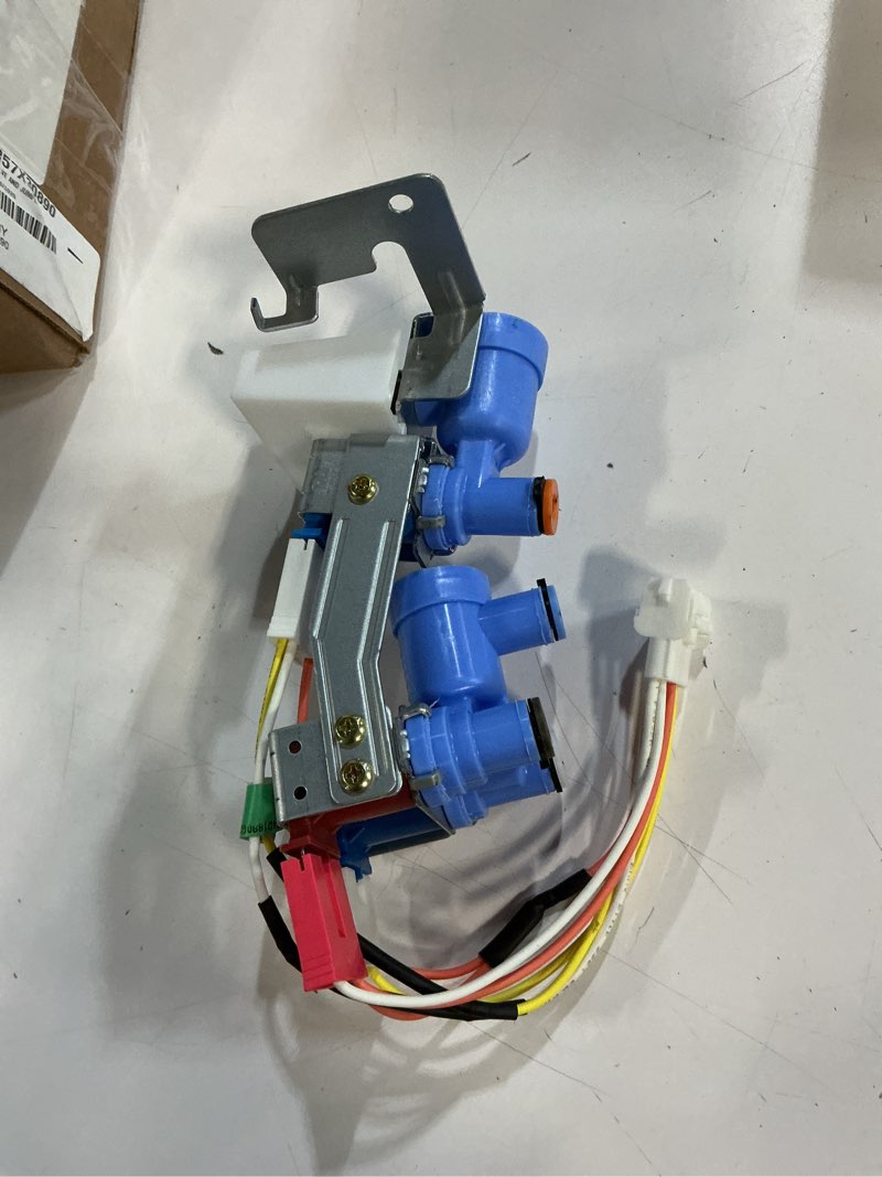 Condition photo showing New/Like New for ge wr57x30890 refrigerator water inlet valve (replaces: wr57x26569, wr57x30891)