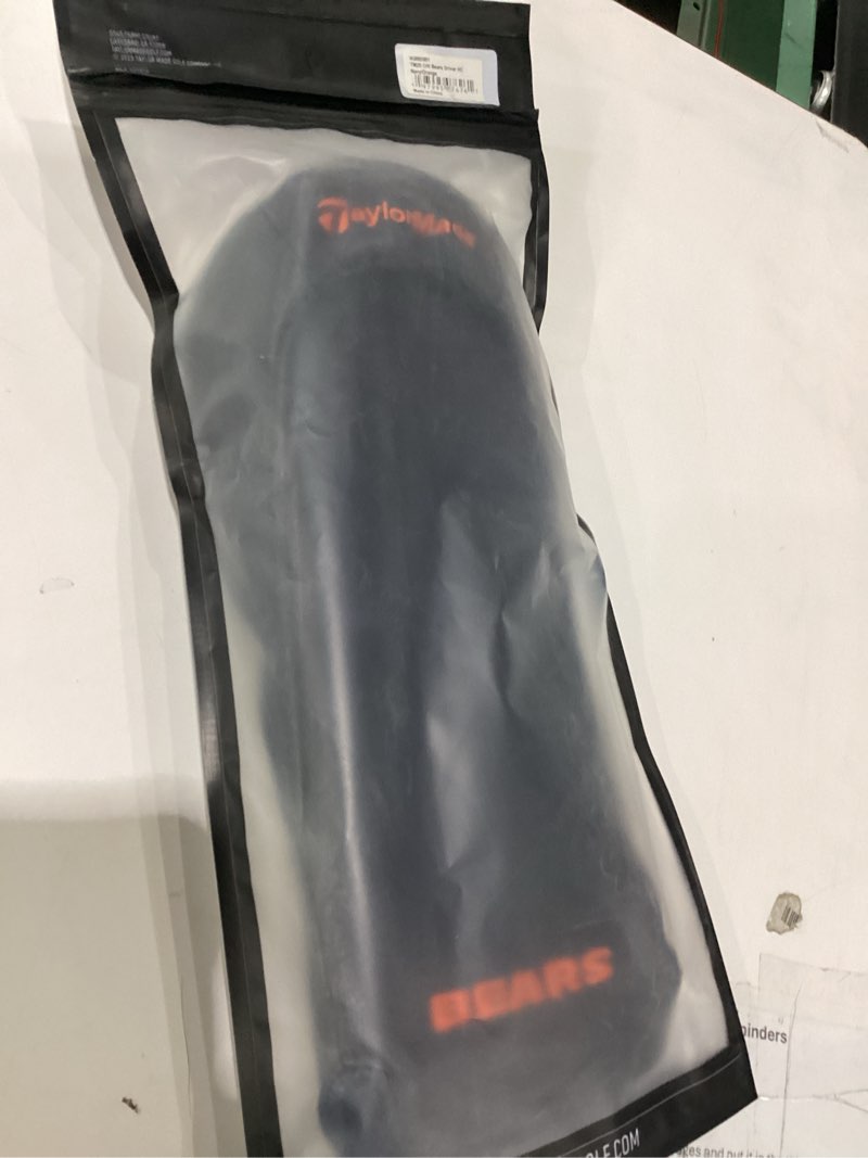 Condition photo showing Good Condition for chicago bears taylor made golf driver headcover