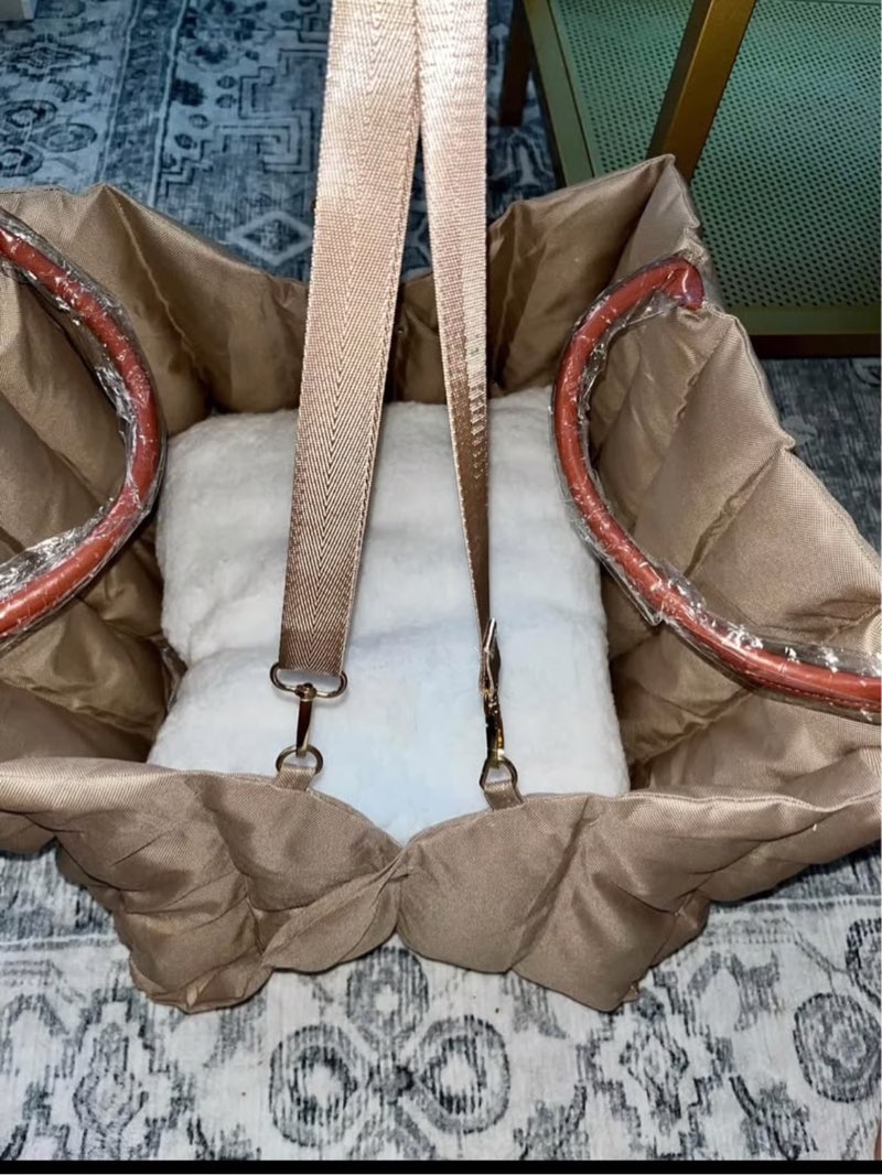 Pet carrier for dogs and cats