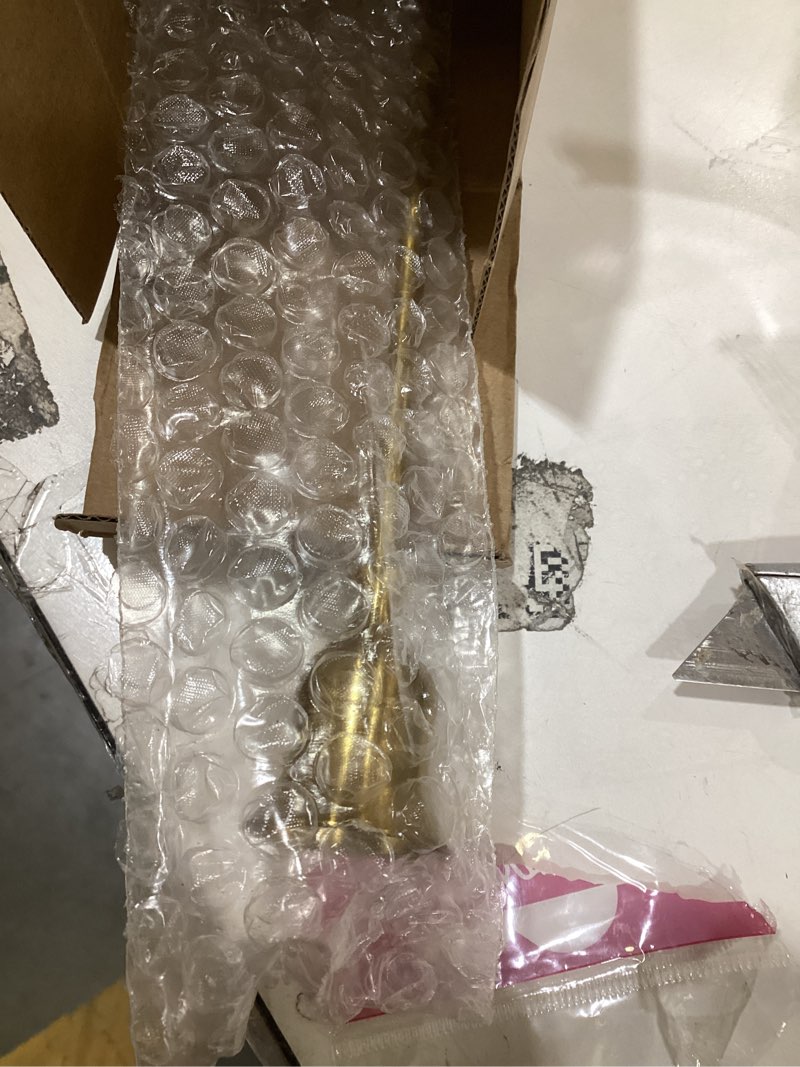 Condition photo showing New/Like New for 2 sets(6 pcs) brass gold metal taper candle holders candlestick holders, vintage modern decorative centerpiece candlestick holders for table mantel wedding housewarming gift gold 2 sets (6 pcs)