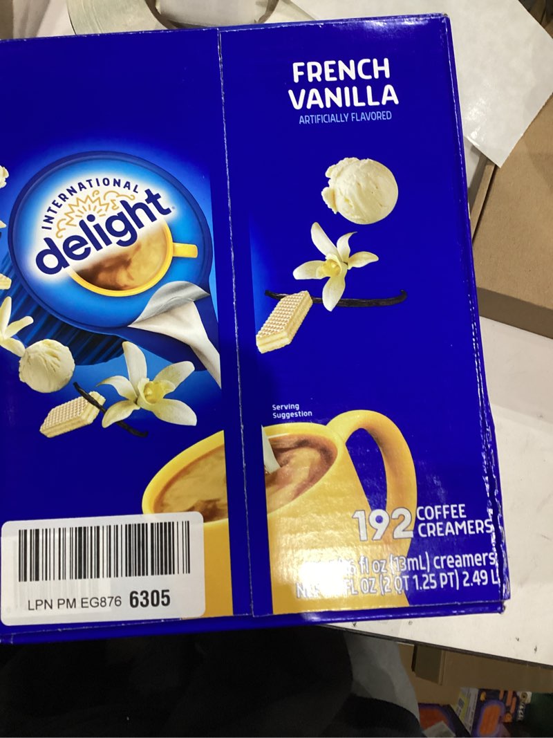 Condition photo showing New/Like New for International Delight, French Vanilla, Single-Serve Coffee Creamers, 192 Count (Pack of 1), Shelf Stable Non-Dairy Flavored Coffee Creamer, Great for Home Use, Offices, Parties or Group Events French Vanilla 192 Count (Pack of 1)