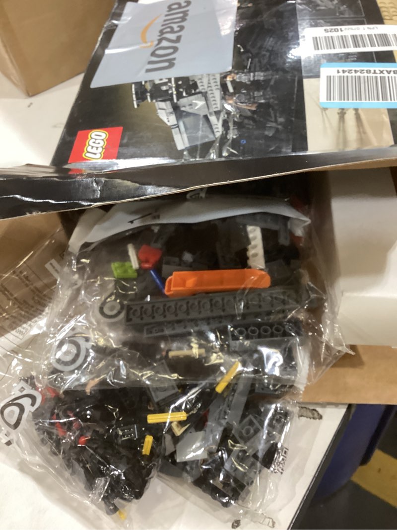 Condition photo showing As Is for lego icons dune atreides royal ornithopter 10327, collectible dune inspired model for build and display, adult gift idea for sci-fi movie fans, 8 minifigures