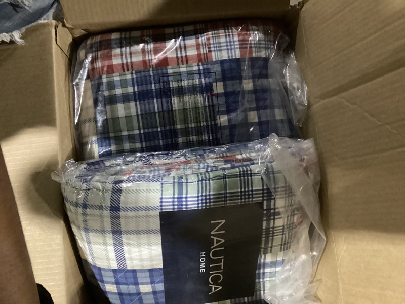 2pcs nautica - queen quilt set, soft & breathable cotton bedding with lightweight feel, reversible 3 piec