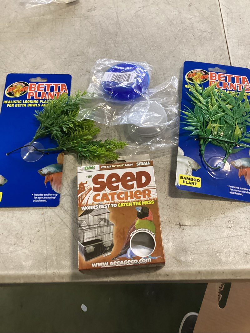 Condition photo showing New/Like New for Assortment of small,miscellaneous small,variety of items,multiple pieces,total of 5 pieces