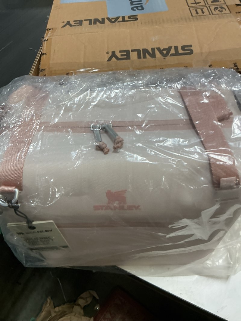 Condition photo showing New/Like New for Stanley All Day Julienne Soft Cooler Bag and Lunch Box | Insulated Travel Bag with Zipper | BPA-Free Rose Quartz Midi